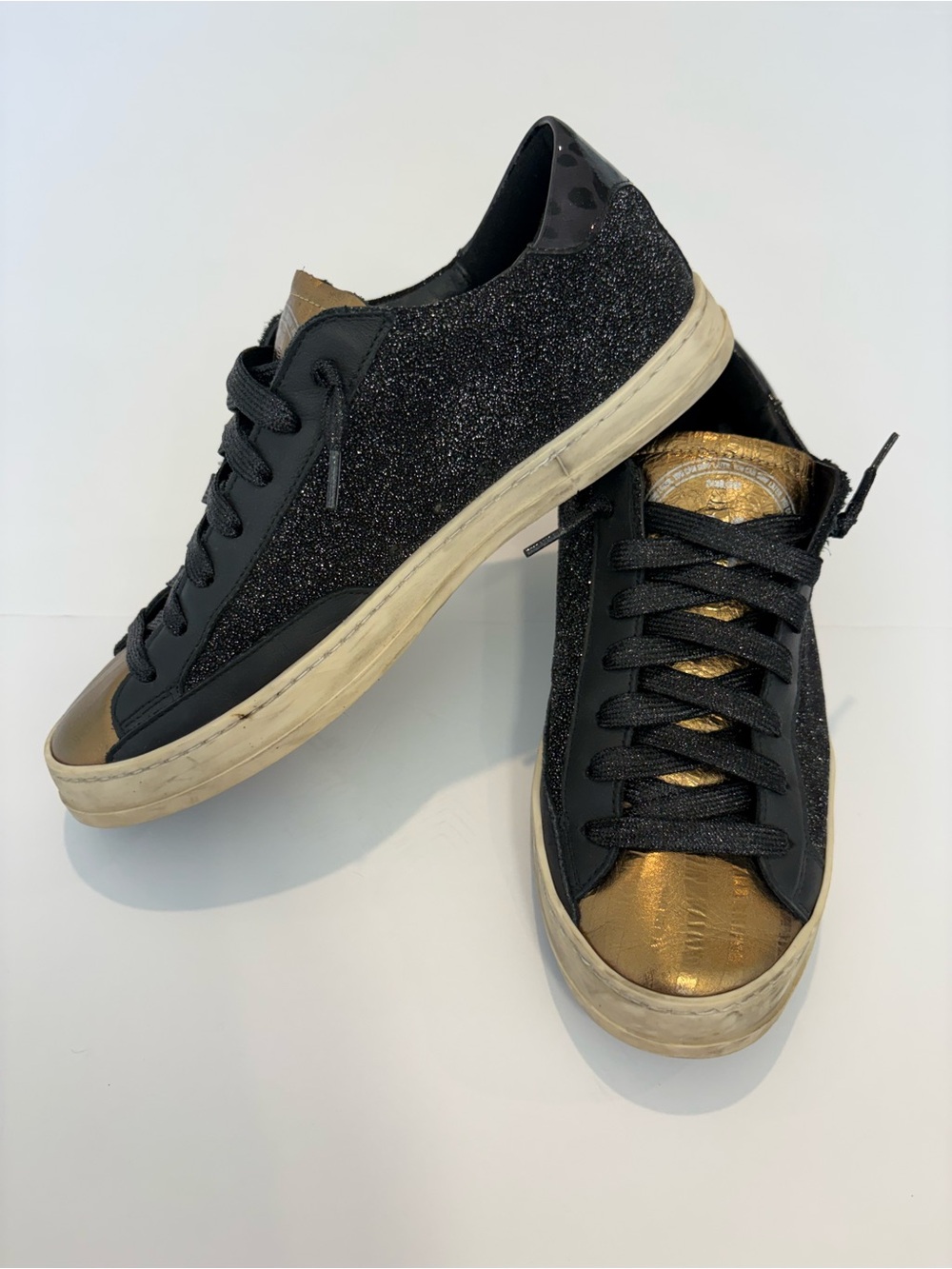 P448 John Black Glitter & Gold Accent Low-Top Sneakers 40